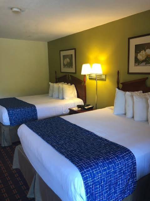 Travelodge By Wyndham Clarksville Eksteriør bilde